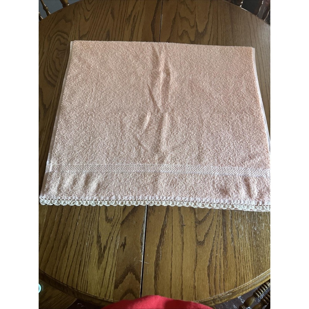 Soft Peach Bath Towel Set with Lace Trim - Picture 16 of 16